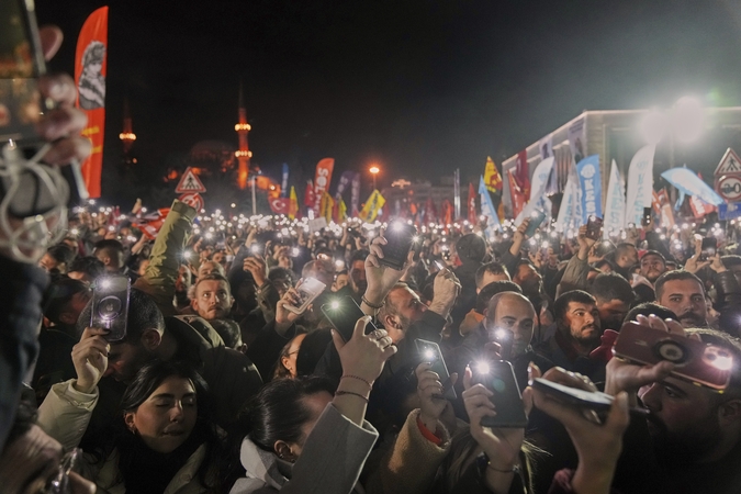 Turkija po Stambulo mero sulaikymo dėl įrašų internete sulaikė 37 žmones