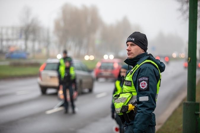 Policijos akiratyje – Kelių eismo taisyklių pažeidėjai: bausmės sulauks ir pėstieji