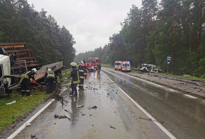 Nelaimė Varėnos rajone: per avariją žuvo senolis