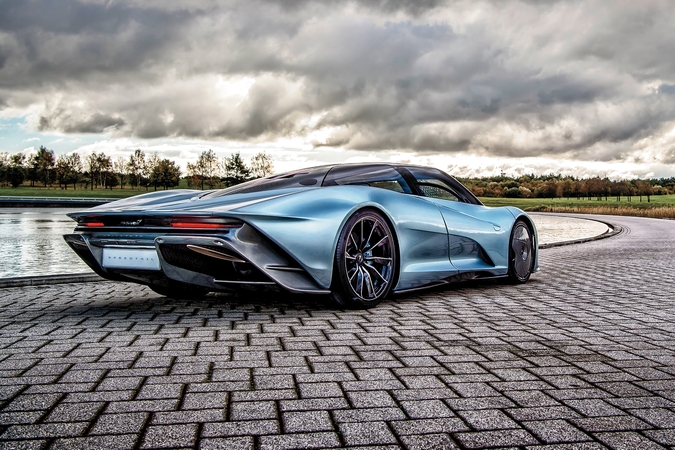 Sprendimas: „McLaren Speedtail“ eleronai pagaminti ne kaip atskiros detalės, o vientisai iš tos pačios anglies pluošto plokštės.