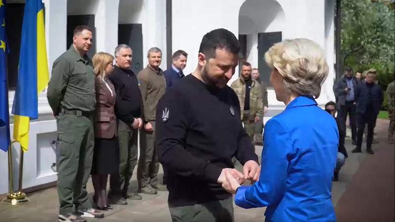 EK vadovė U. von der Leyen atvyko į Kyjivą paminėti Europos dienos