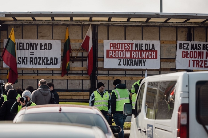 D. Tuskas: Lenkijos ūkininkų protestai – ne politika, o savo interesų gynimas