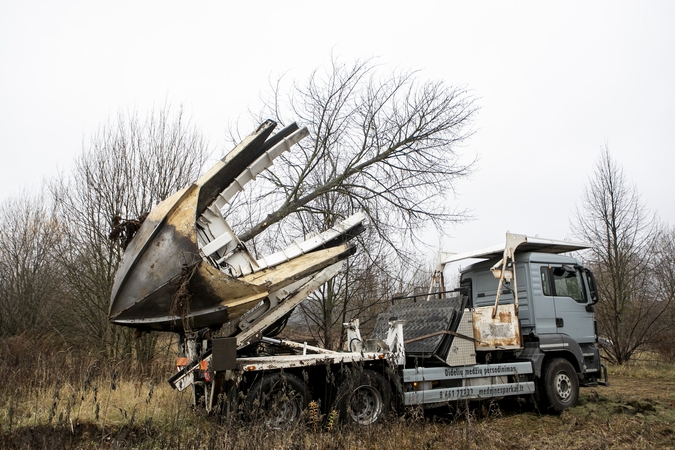 Užsibrėžė išsaugoti medžius iš Daugiafunkcio komplekso: persodins juos kitur