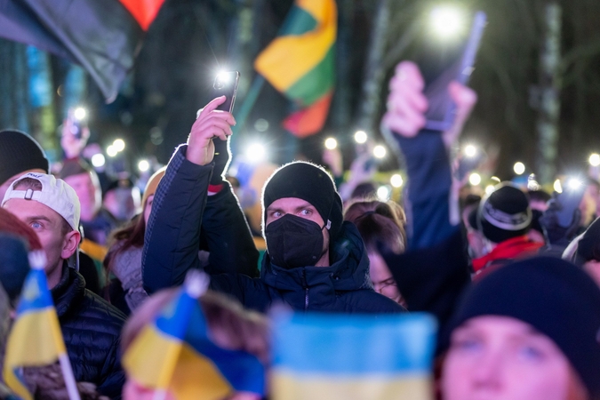 Kovo 11-ąją Vilnius kviečia įžiebti vilties žiburius akcijoje su Ukraina „Laisvė šviečia“