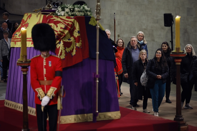 Lyderiai vyksta į JK dalyvauti Elizabeth II laidotuvėse