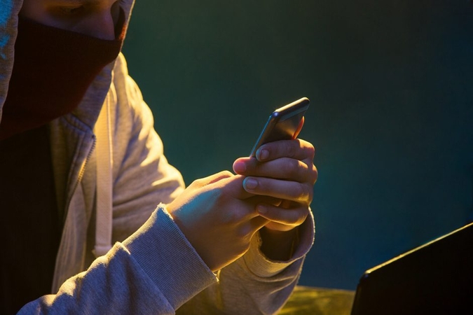 Sukčiais patikėjo ir klaipėdiečiai: po melagingos SMS žinutės prarado šimtus eurų