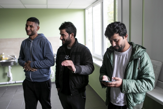 Teismas prakalbo apie migrantus: dėl švelnesnės priemonės galima spręsti tik išimtiniu atveju