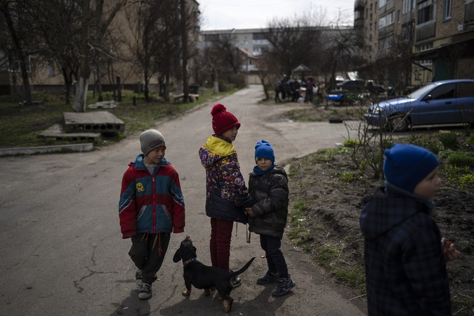 Okupantai karui pasitelkia net ukrainiečių vaikus: užfiksuoti aštuoni atvejai