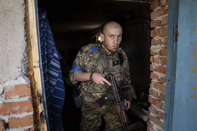 Ukrainiečiai apsupo tūkstantį Rusijos karių?