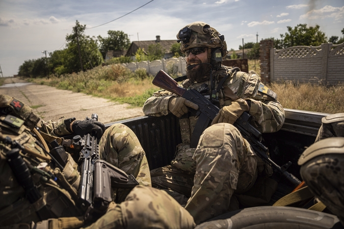 Ukrainos duomenimis, nuo karo pradžios Rusija jau neteko virš 42 tūkst. karių