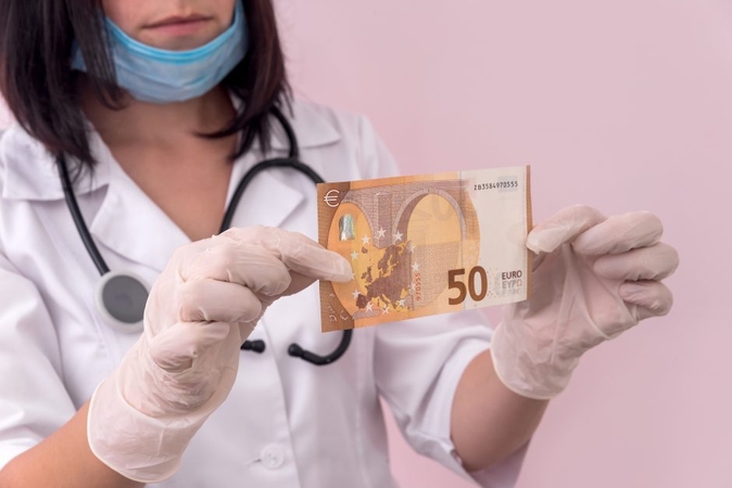 A. Dulkys: kiekvienas kyšį paėmęs medikas turi žinoti, kad gali netekti licencijos