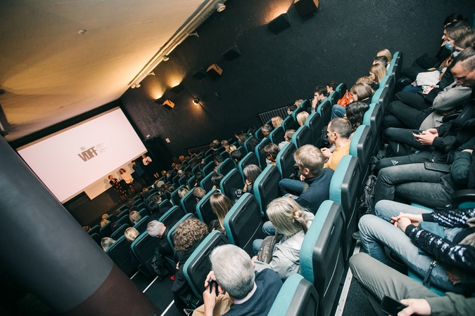 J. Matulevičiaus ir P. Aničo „Auksinis flakonas“ atidarė Vilniaus dokumentinių filmų festivalį