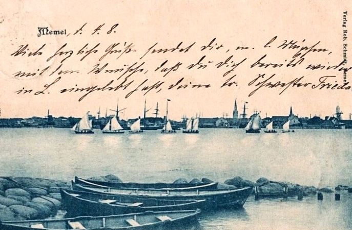 Žygis: Klaipėda žvelgiant iš Smiltynės 1899 m., kur laivybos kanale matosi jachtos.