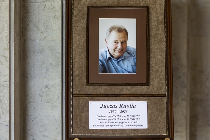Vilniuje atsisveikinama su fitoterapeutu J. Ruolia