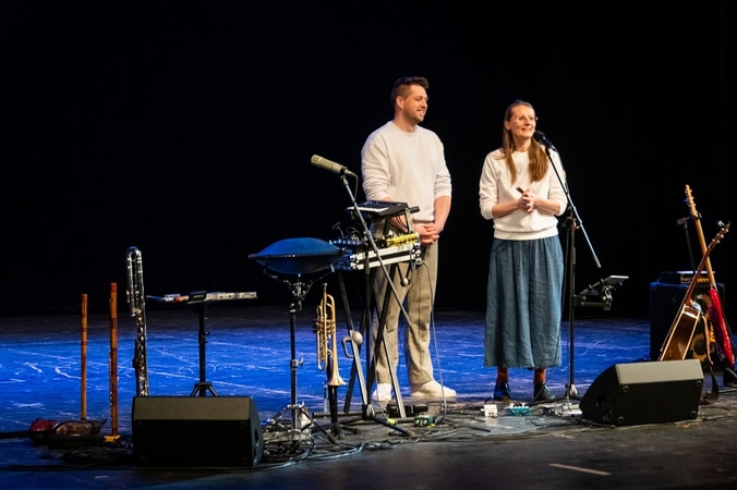 VDU Botanikos sodas pražys gėlių ir muzikos žiedais: „8 eilė“ kviečia į vasaros koncertus
