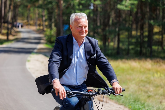 G. Nausėda: atnaujintas dviračių takas mažins CO2 emisiją Kuršių nerijoje 