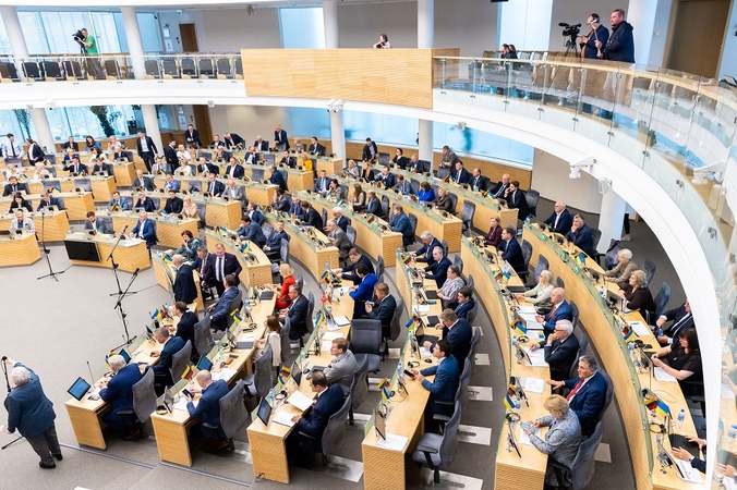 VMI paskelbė Lietuvą valdančių turtą: Seime dirba aštuoni milijonieriai