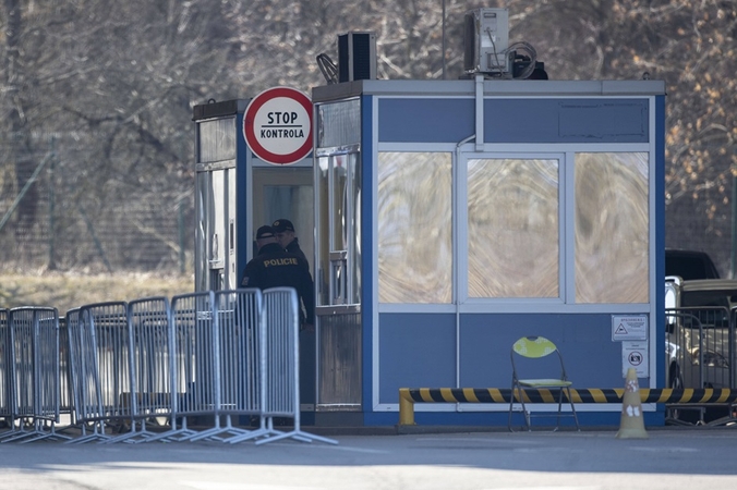 Slovakijos vežėjai nutraukia Ukrainos sienos blokadą