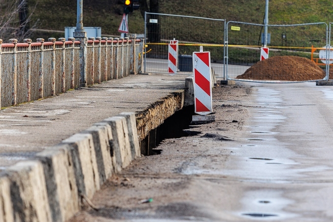 Žinių dėl galimybės atverti tiltą lengvosioms mašinoms Kėdainių meras laukia penktadienį