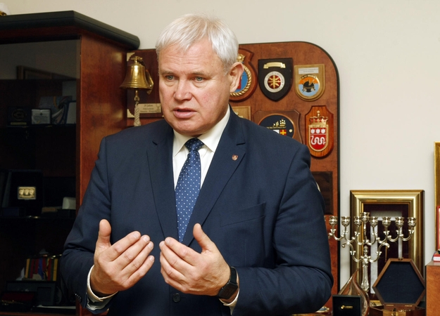 Pozicija: V.Grubliauskas: mes kalbame apie uostą, kuris įsikūręs ne kokioje nors dykvietėje, o Klaipėdos mieste.