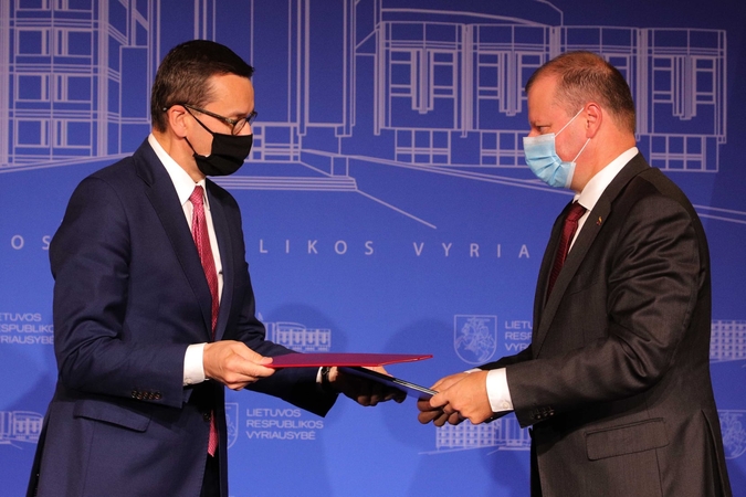 S. Skvernelis smerkia ES sankcijų Lenkijai idėją