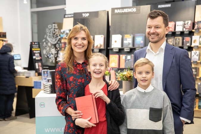Vlados Musvydaitės palaikymo komanda – širdies draugas Gediminas, sūnus Benas ir dukra Ula