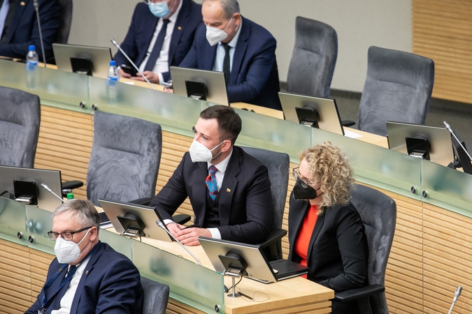 Svarstant įstatymą dėl apsaugos artimoje aplinkoje smurto lyties pagrindu sąvoka išbraukta