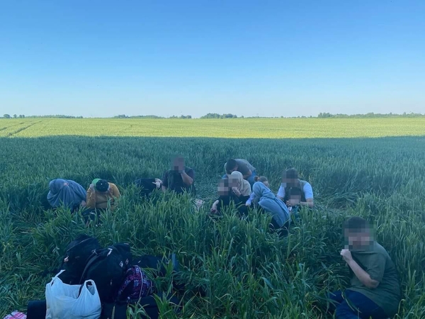 Lietuvos sieną per savaitgalį kirto dar 280 nelegalių migrantų.