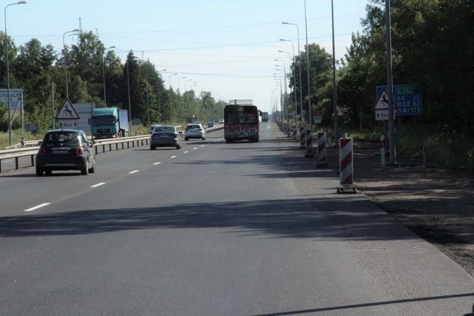 Už broką tiesiant kelius – baudos rangovams