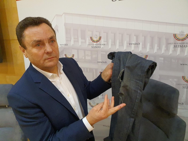 Kaune – išpuolis prieš P. Gražulį: persekiotojai per grumtynes politiką vilko žeme?
