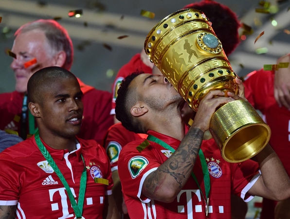 Vokietijos futbolo taurė atiteko Miuncheno „Bayern“ komandai