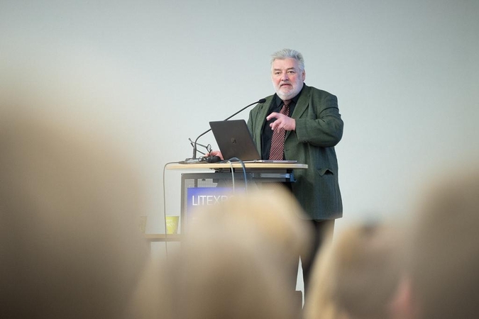 A. Bumblauskas: pramiegojom savo istoriją, kurios turėtų prireikti