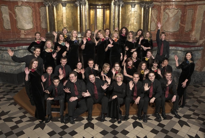 Choras „Pro musica“ mini veiklos dešimtmetį