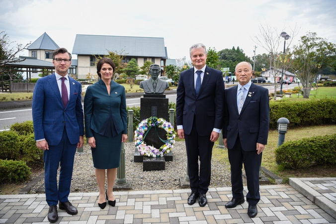 G. Nausėda pagerbė žydų gelbėtojo japonų diplomato Č. Sugiharos atminimą