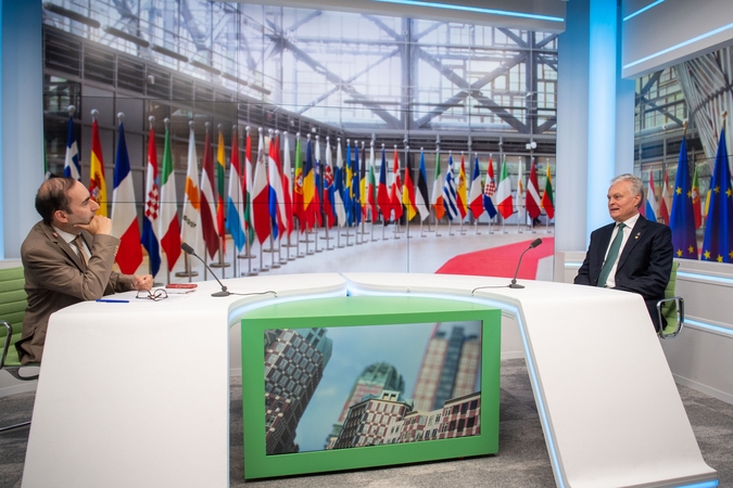 G. Nausėda įspėja: migrantais gali apsimesti ir „Wagner“ kariai, Vakarai turi būti pasiruošę