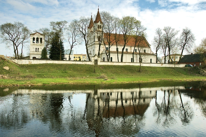 1497 m. įkurtas Pasvalys. Pasvalio Šv.Jono Krikštytojo bažnyčia prie Lėvens ir Svalios santakos, statyta 1787 metais.