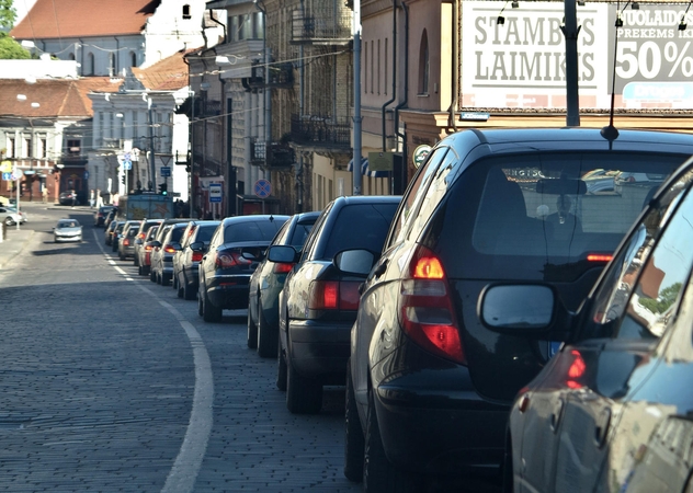 Įspėjimas: keičiasi reikalavimai vairuotojams