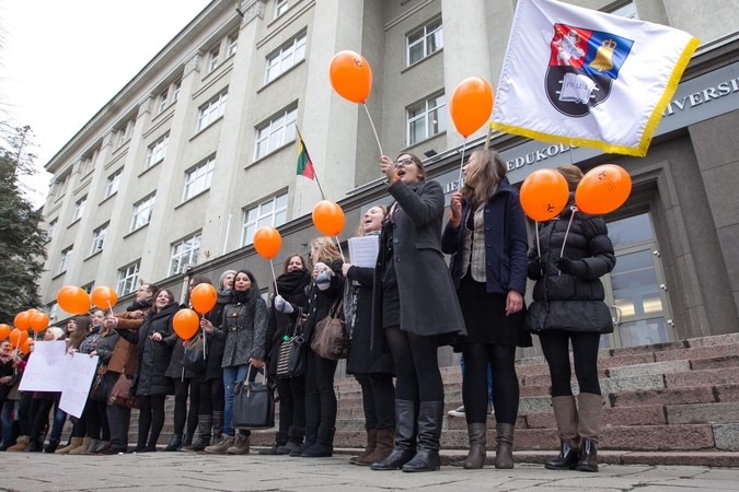 Penki universitetai prarado daugiau nei po pusę pirmakursių