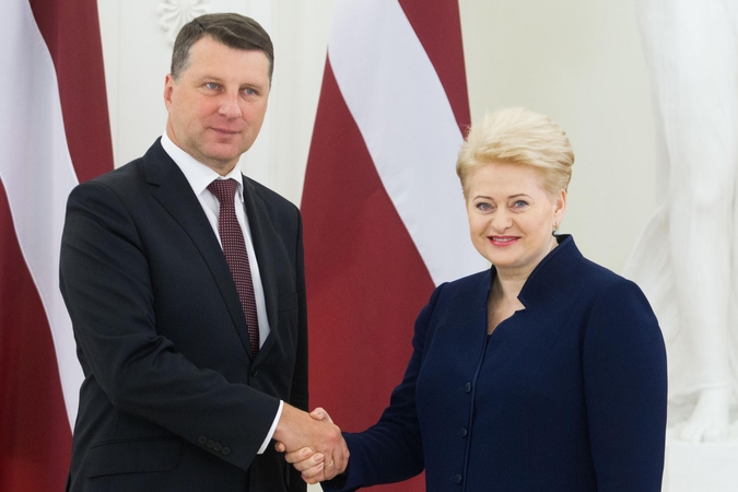 D. Grybauskaitė ir Latvijos prezidentas R. Vėjuonis