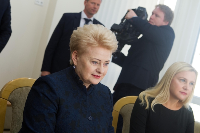 D. Grybauskaitė apie „Zapad“: tik nereikia mūsų gąsdinti
