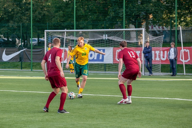 Uždaroma Vilniaus futbolo mokykla