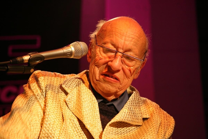 Mirė elektroninės muzikos pionierius J. J. Perrey