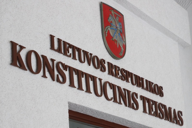 Politikai teisme susikirto dėl dvigubos pilietybės referendumo