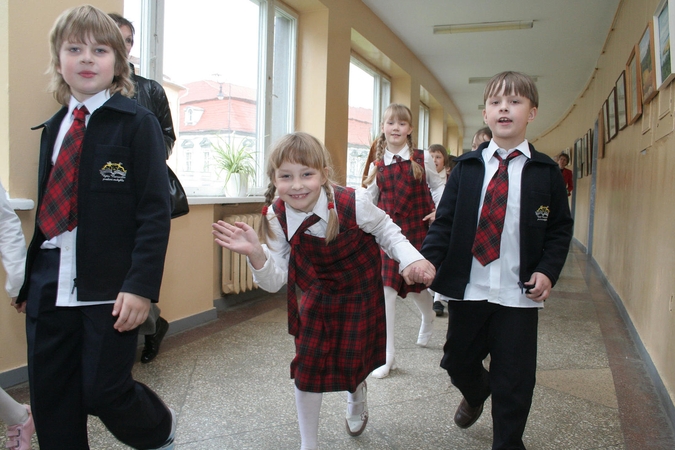 Moksleiviai į mokyklą galės neiti ne tik per šalčius, bet ir per karščius