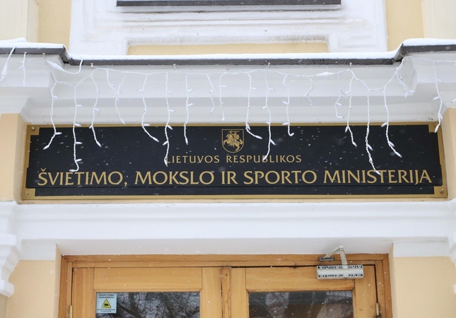 Švietimo viceministrais paskirti V. Razumas ir M. Bilotienė