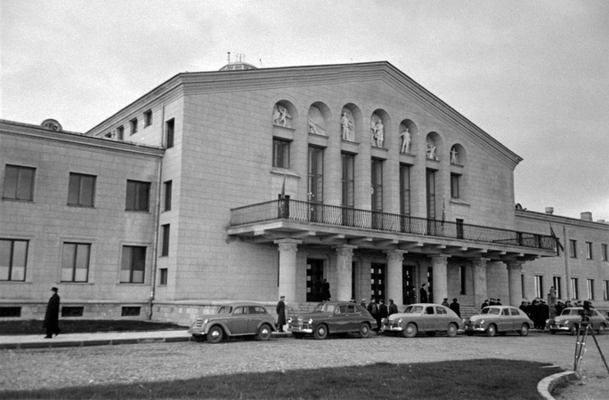 Vilniaus oro uosto keleivių terminalui – 60 metų