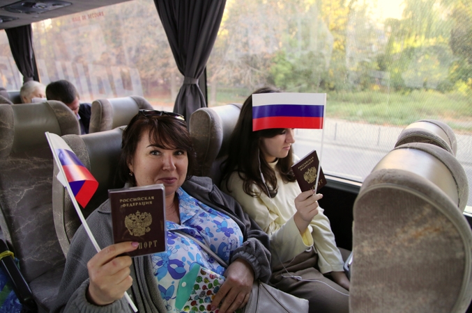 A. Anušauskas apie vizų ribojimą rusams: turizmo sezonas turėjo pasibaigti su karu