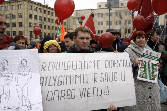 Profesinės sąjungos rengia protesto akciją dėl MMA kėlimo