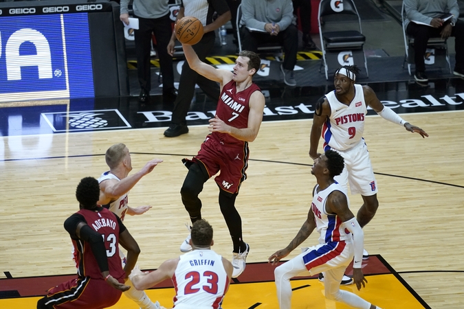 „Pistons“ pergalės fone – dar viena D. Sirvydžio minutė ant parketo