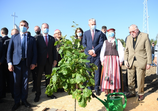 G. ir D. Nausėdų, premjero, V. Landsbergio COVID-19 testai – neigiami